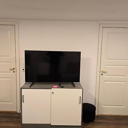 Beautiful 2 Rooms Apartment In Klofta,Near Oslo Airport& Oslo エクステリア 写真