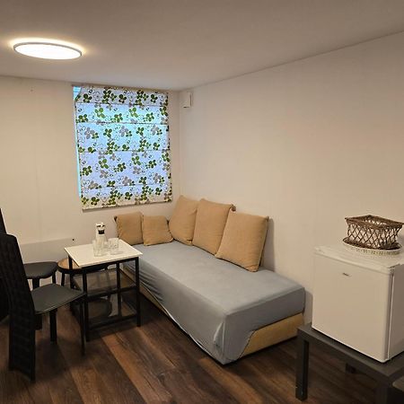 Beautiful 2 Rooms Apartment In Klofta,Near Oslo Airport& Oslo エクステリア 写真