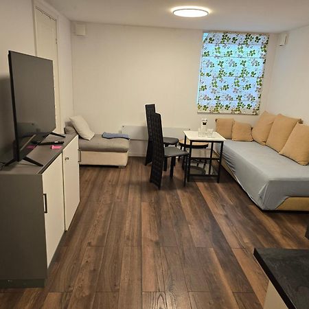 Beautiful 2 Rooms Apartment In Klofta,Near Oslo Airport& Oslo エクステリア 写真